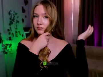 Freechat playful_sophie on Chaturbate