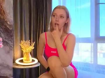 Freechat quennaedger on Chaturbate