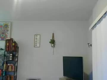 Freechat redinthebed on Chaturbate