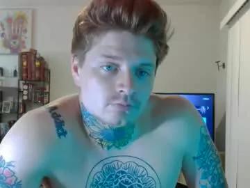Freechat redinthebed on Chaturbate