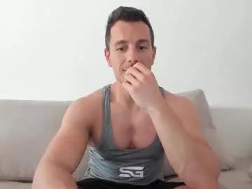 Freechat roberto4ever on Chaturbate