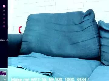 Freechat rozeamor on Chaturbate