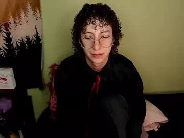 Freechat salemqueer_ on Chaturbate