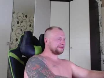 Try Strongass18, he wants to masturbate for you strongass18 from Chaturbate