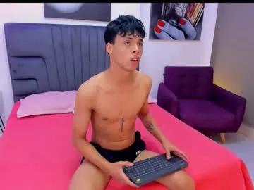 Explore 23 years old team_twinks from Chaturbate team_twinks from Chaturbate