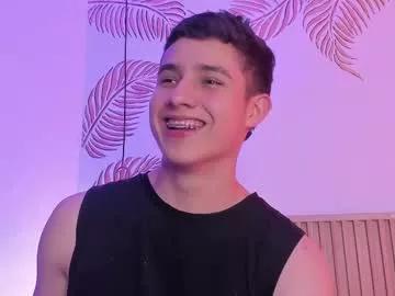 Freechat theohawke_ on Chaturbate