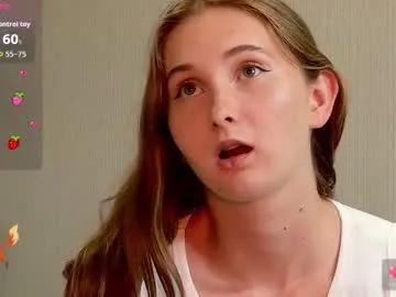 Freechat yourcreamyister on Chaturbate