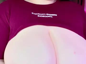 Freechat yourmermaidd on Chaturbate