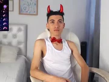 Freechat yulian_vasquez on Chaturbate