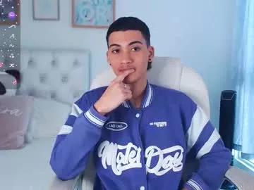 Freechat yulian_vasquez on Chaturbate