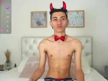 Freechat yulian_vasquez on Chaturbate