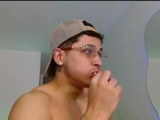 adam_keith on Flirt4Free 