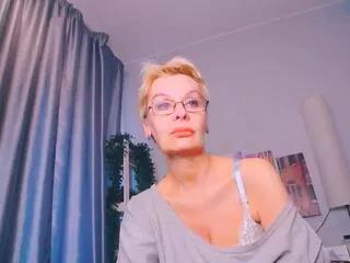 addie_lynn on Flirt4Free 