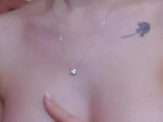 adeline_rosse on Flirt4Free 