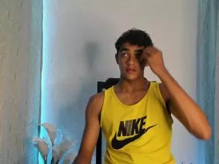 alejandro_williams on Flirt4Free 