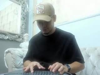alessandro_kiing on Flirt4Free 