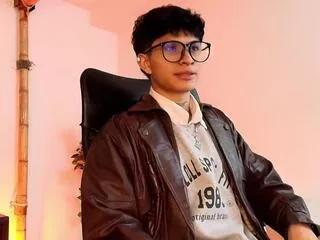 angeel_thomas on Flirt4Free 