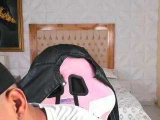 anthom_wells on Flirt4Free 