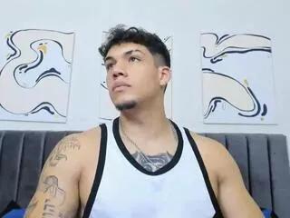 axel_tylor on Flirt4Free 