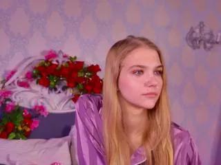 chloe_lins on Flirt4Free 