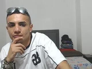 darwin_hernert on Flirt4Free 