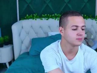 denzel_fox on Flirt4Free 