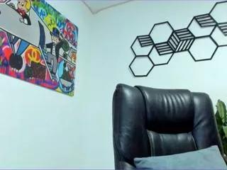derry_adams on Flirt4Free 