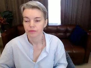 erikaa_cutie on Flirt4Free 