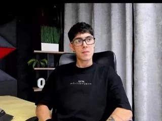 etham_wolf on Flirt4Free 