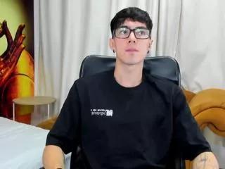 etham_wolf on Flirt4Free 