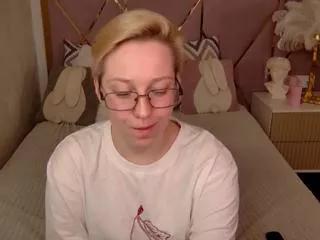 jade_svensson on Flirt4Free 