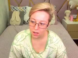 jade_svensson on Flirt4Free 