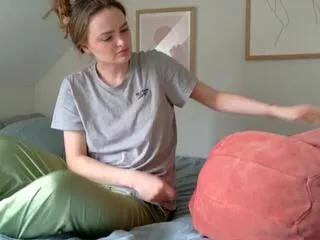 kiera_harris on Flirt4Free 