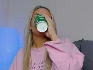 kira_mae on Flirt4Free 