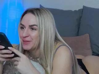 kira_mae on Flirt4Free 