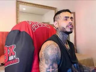 logan_hugh on Flirt4Free 