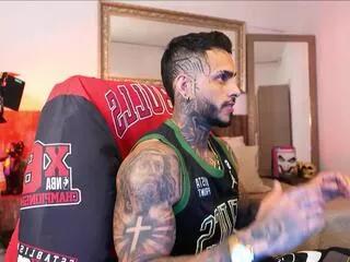 logan_hugh on Flirt4Free 