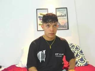 lucas_luxx on Flirt4Free 