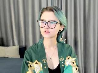 maureen_edmands on Flirt4Free 