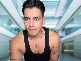 maurice_lewis on Flirt4Free 