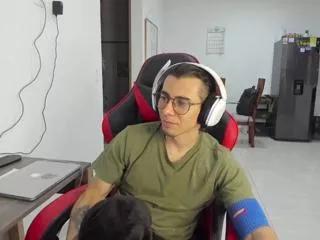 max_hunterr on Flirt4Free 