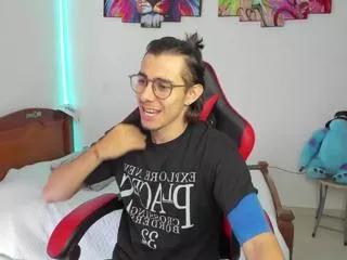 max_hunterr on Flirt4Free 