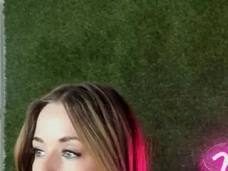 mia_bee on Flirt4Free 