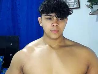 noah_prada on Flirt4Free 