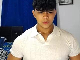 noah_prada on Flirt4Free 