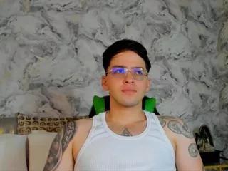 tommy_grayson on Flirt4Free 