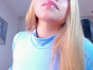 victoria_giraldo on Flirt4Free 