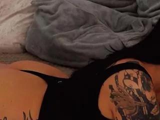 zoe_niickels on Flirt4Free 