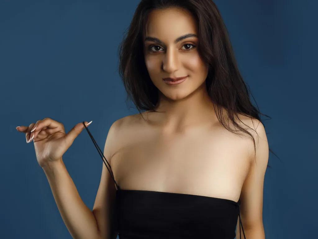 Cute AellenaGrant wants you to fuck her body now AellenaGrant from LiveJasmin