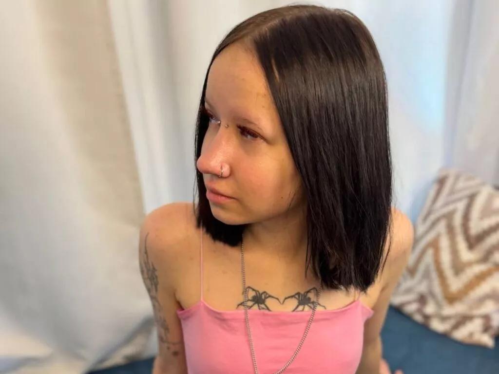 Cute CorneliaHoght wants you to fuck her body now CorneliaHoght from LiveJasmin